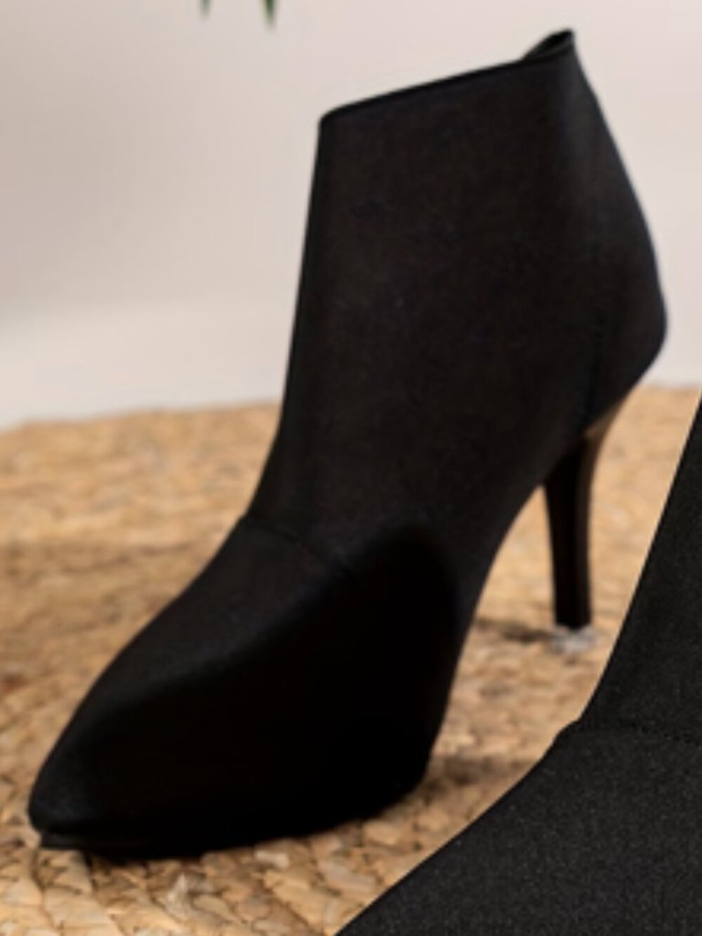 Heels - Picture 3 of 3